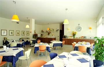 Western Titian Venice Airport 3*