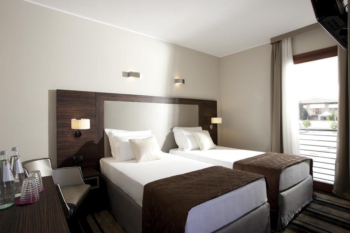 Western Titian Venice Airport Hotel 3*