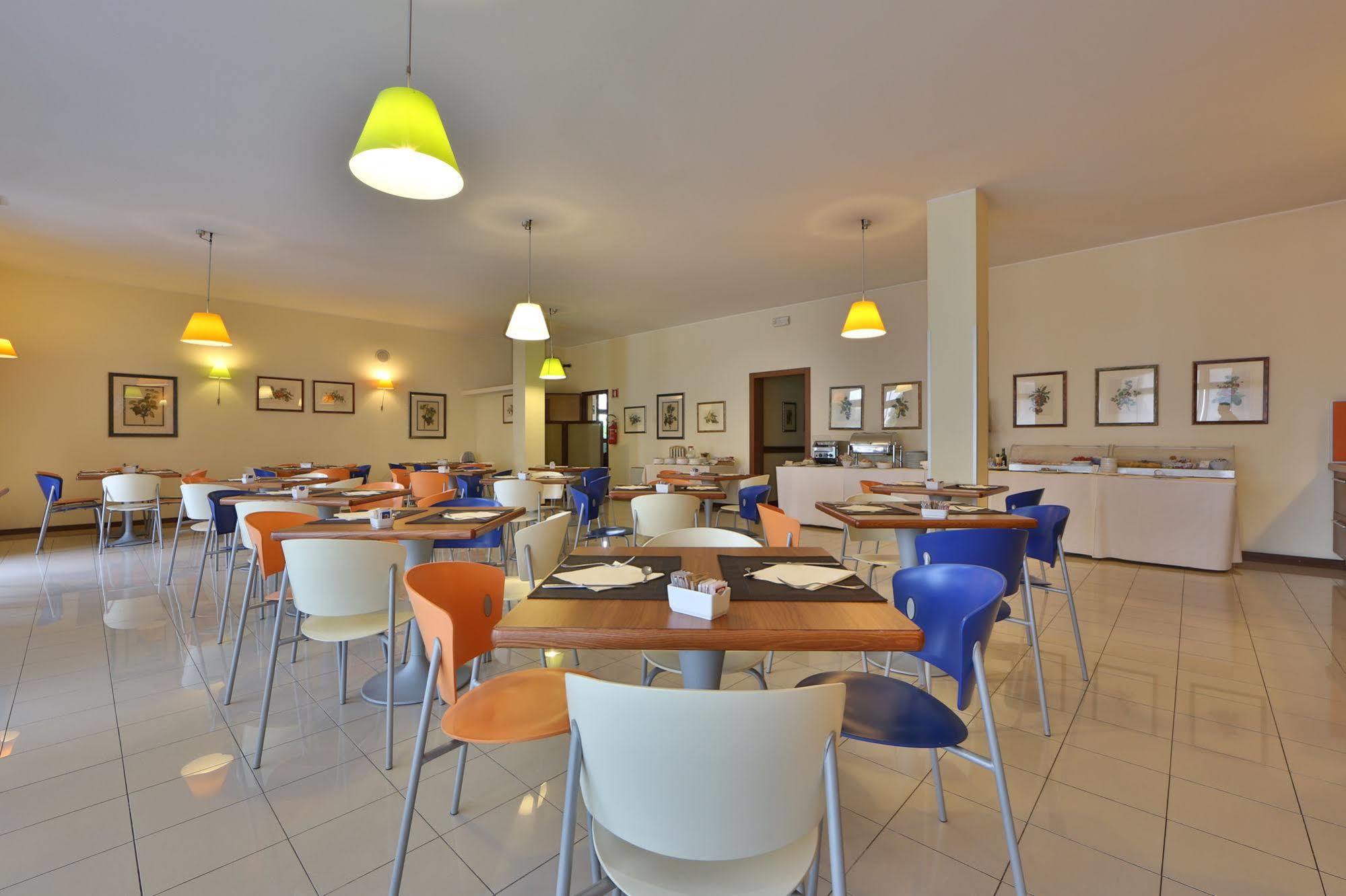 Western Titian Venice Airport Hotel 3*