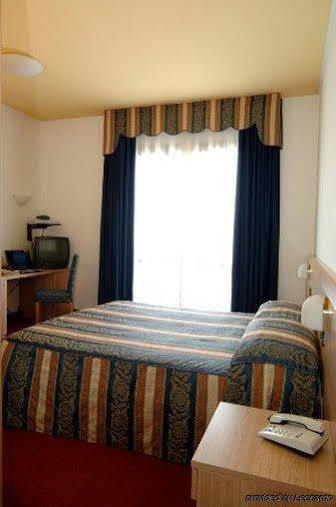 Hotel Western Titian Venice Airport 3*